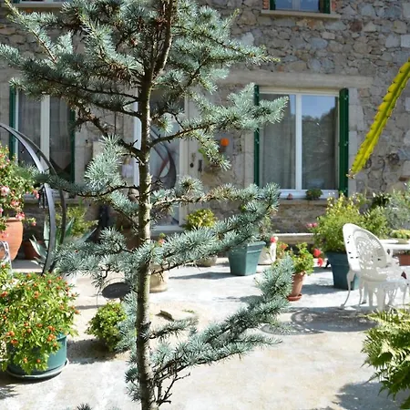 Bounty, B&b, Cuisine Privee, Lit Queen Size, Terrasse, Parking, Garage B&B 4*