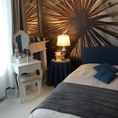 Bounty, B&b, Cuisine Privee, Lit Queen Size, Terrasse, Parking, Garage B&B *