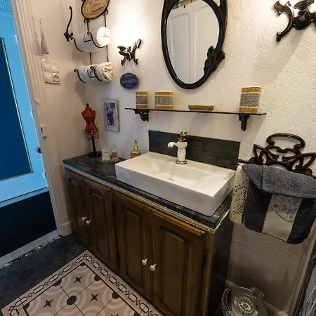 B&B Bounty, B&b, Cuisine Privee, Lit Queen Size, Terrasse, Parking, Garage