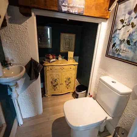 B&B Bounty, B&b, Cuisine Privee, Lit Queen Size, Terrasse, Parking, Garage