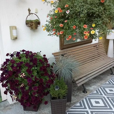 D Hôtes Bounty Cuisine Privative Et Garage Olliergues