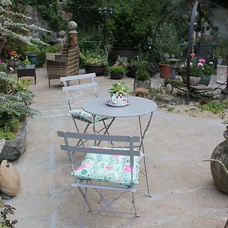 Bounty, B&b, Cuisine Privee, Lit Queen Size, Terrasse, Parking, Garage 4* Olliergues