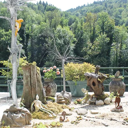 En D'hotes Avec Cuisine, Garage Et Vue Riviere - Livradois Forez