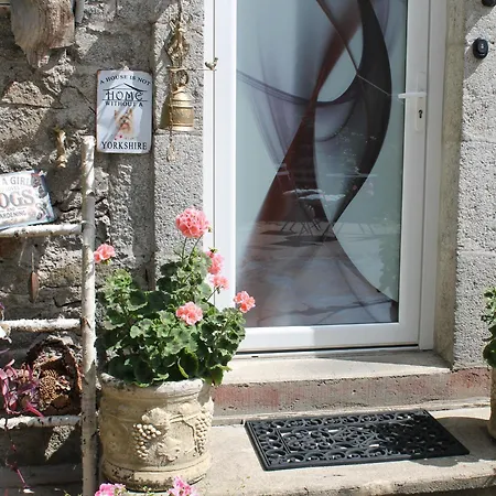 Bounty, B&b, Cuisine Privee, Lit Queen Size, Terrasse, Parking, Garage 4* Olliergues