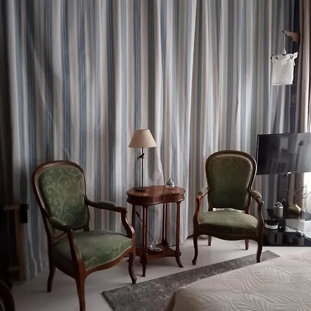 D Hôtes Bounty Cuisine Privative Et Garage Couette-café 4*