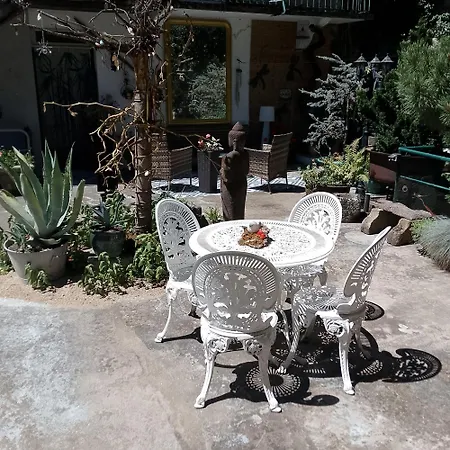 Nocleg ze śniadaniem D'hotes Bounty - Terrasse, Cuisine Privee, Garage Olliergues