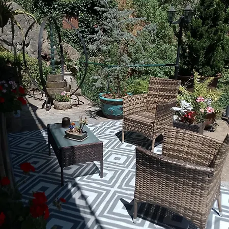 D'hotes Bounty - Terrasse, Cuisine Privee, Garage Bed & Breakfast