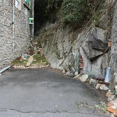 En D'hôtes Avec Cuisine, Garage Et Vue Rivière - Livradois Forez Olliergues